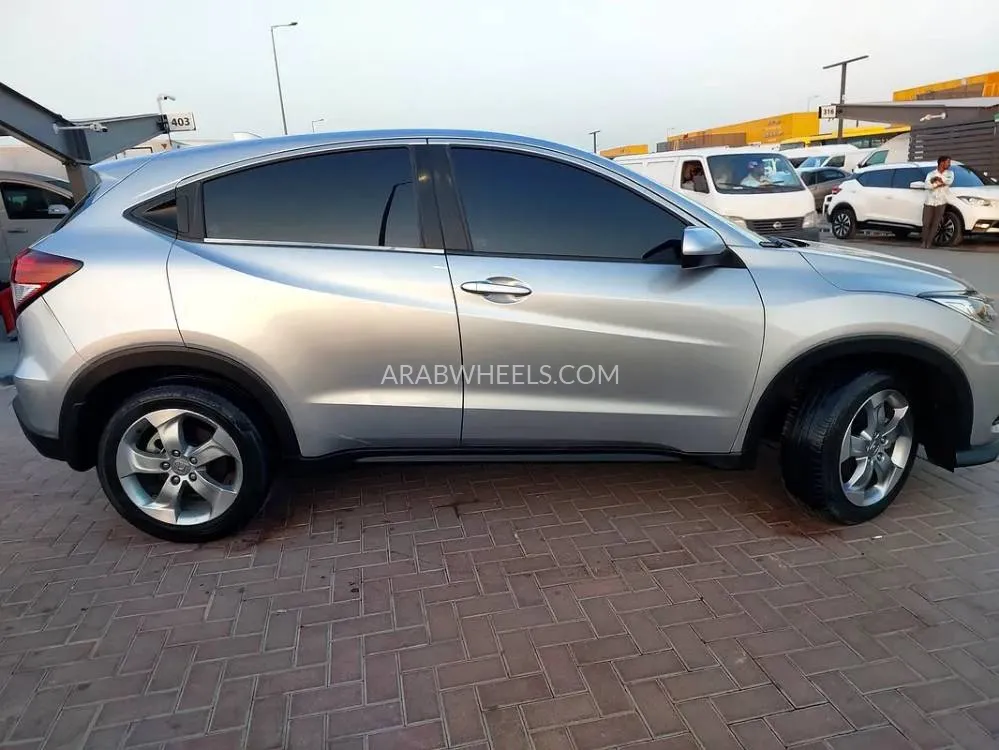 Honda HR-V 2022 for Sale in Sharjah Image-3
