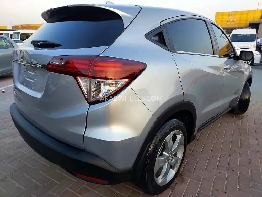 Honda HR-V 2022 for Sale in Sharjah Image-12