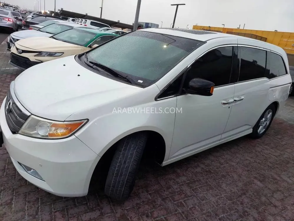 Honda Odyssey 2014 for Sale in Sharjah Image-20