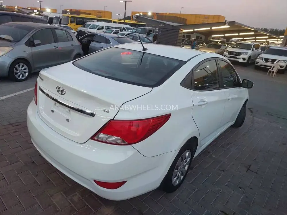 Hyundai Accent 2016 for Sale in Sharjah Image-11