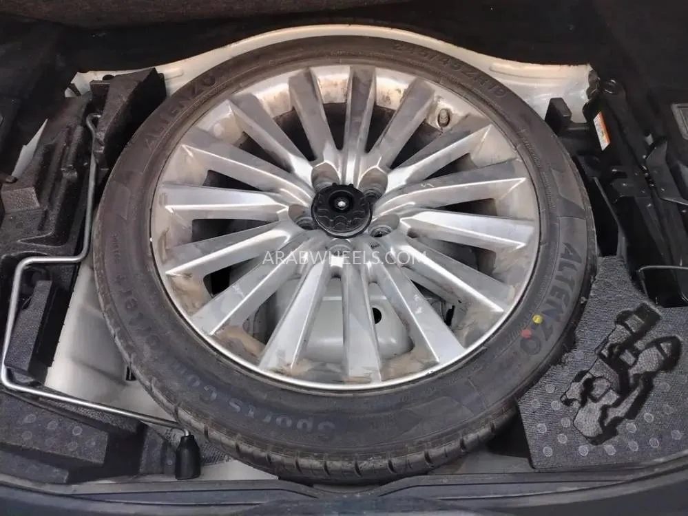 Lexus LS 2014 for Sale in Dubai Image-3