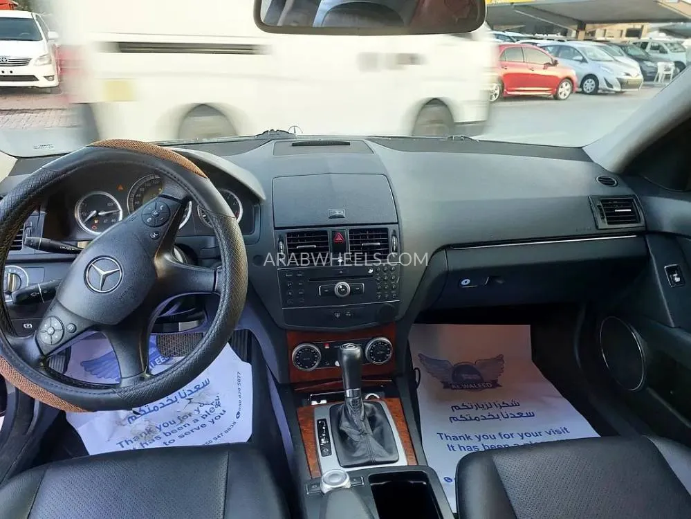Mercedes Benz C Class 2008 for Sale in Sharjah Image-3