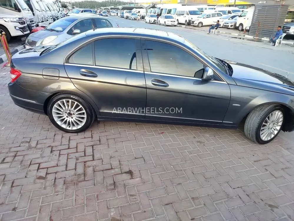 Mercedes Benz C Class 2008 for Sale in Sharjah Image-11