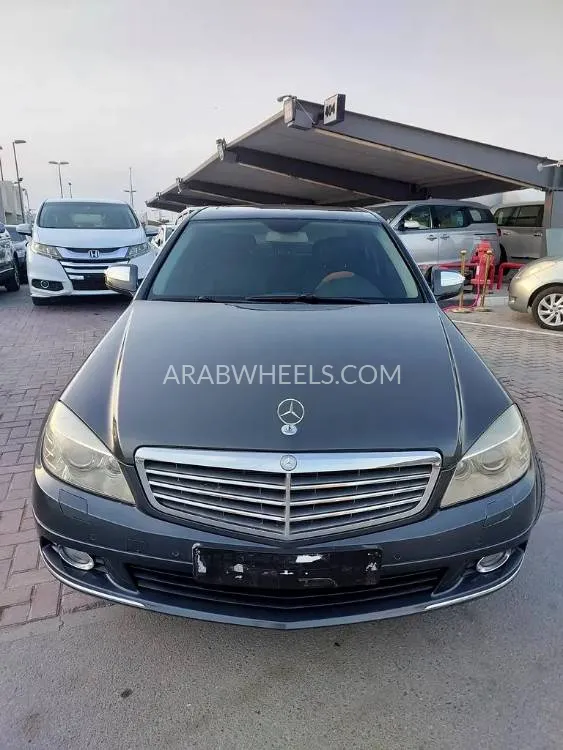 Mercedes Benz C Class 2008 for Sale in Sharjah Image-18