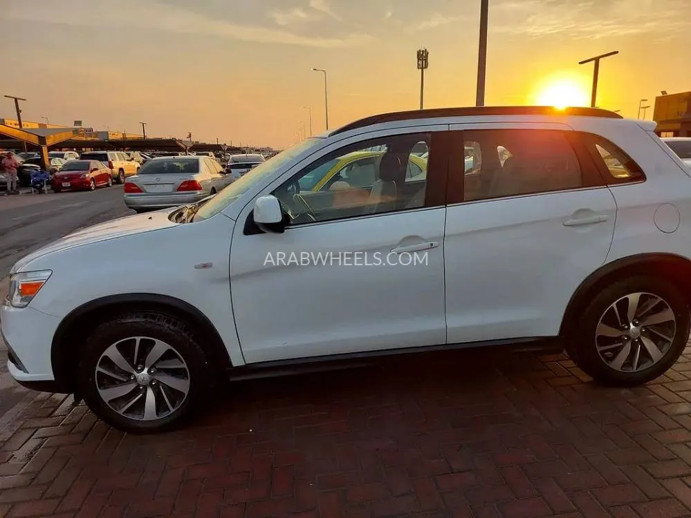 Mitsubishi ASX 2017 for Sale in Sharjah Image-4