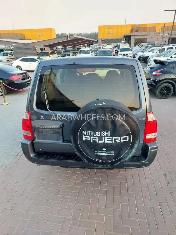 Mitsubishi Pajero 2006 for Sale in Sharjah Image-3