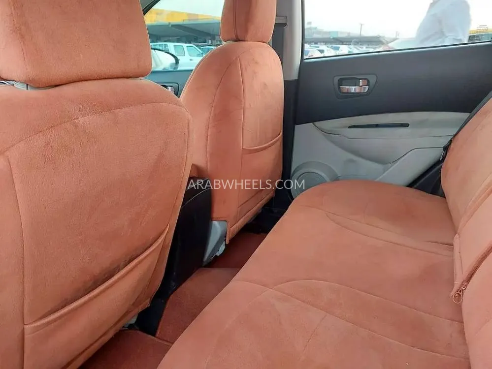 Nissan Qashqai 2011 for Sale in Sharjah Image-5