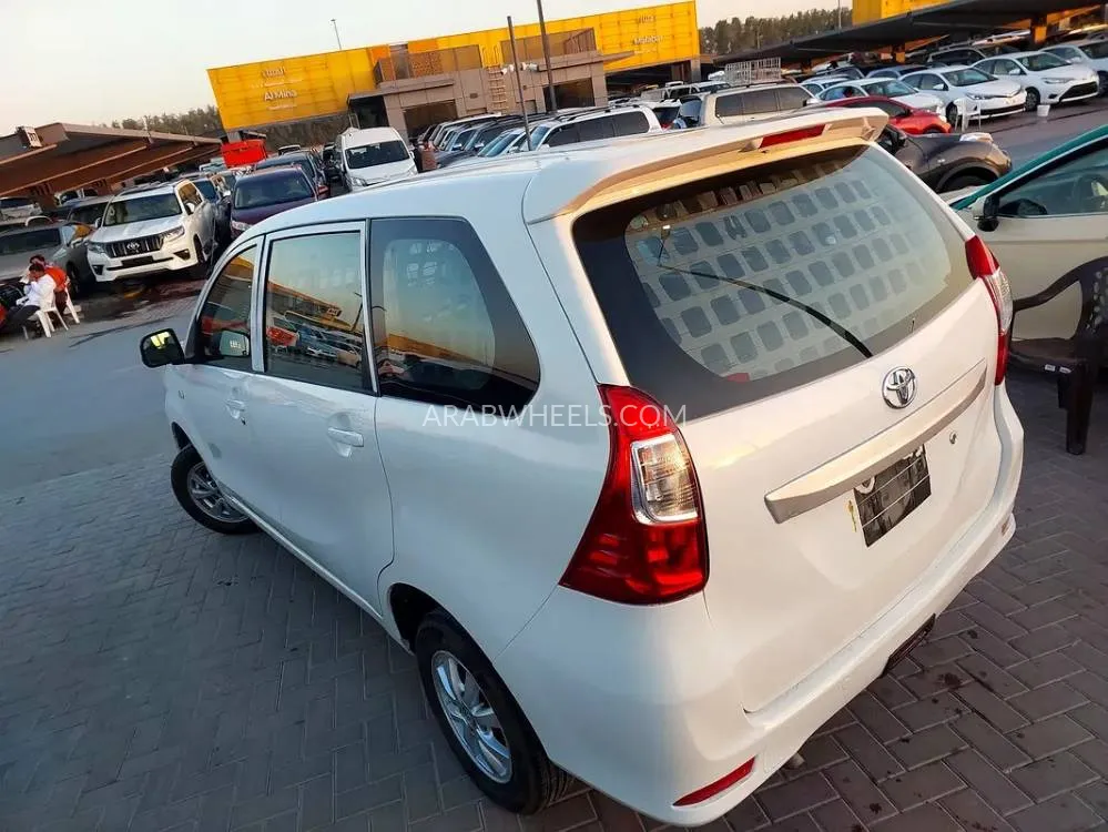 Toyota Avanza 2017 for Sale in Sharjah Image-14