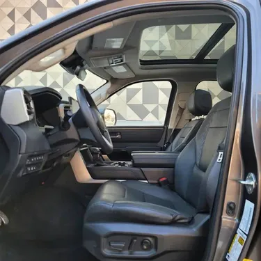 Toyota Tundra CrewMax SR5 2022