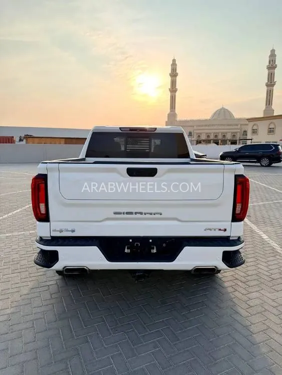 GMC Sierra 2019 for Sale in Sharjah Image-6
