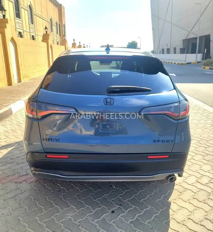 Honda HR-V 2023 for Sale in Sharjah Image-4