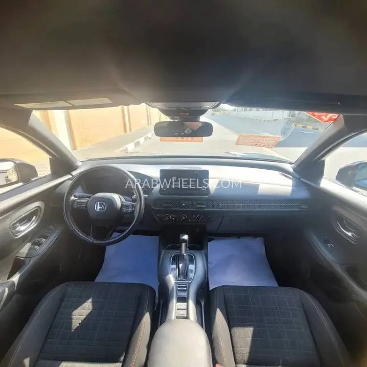 Honda HR-V 2023 for Sale in Sharjah Image-8