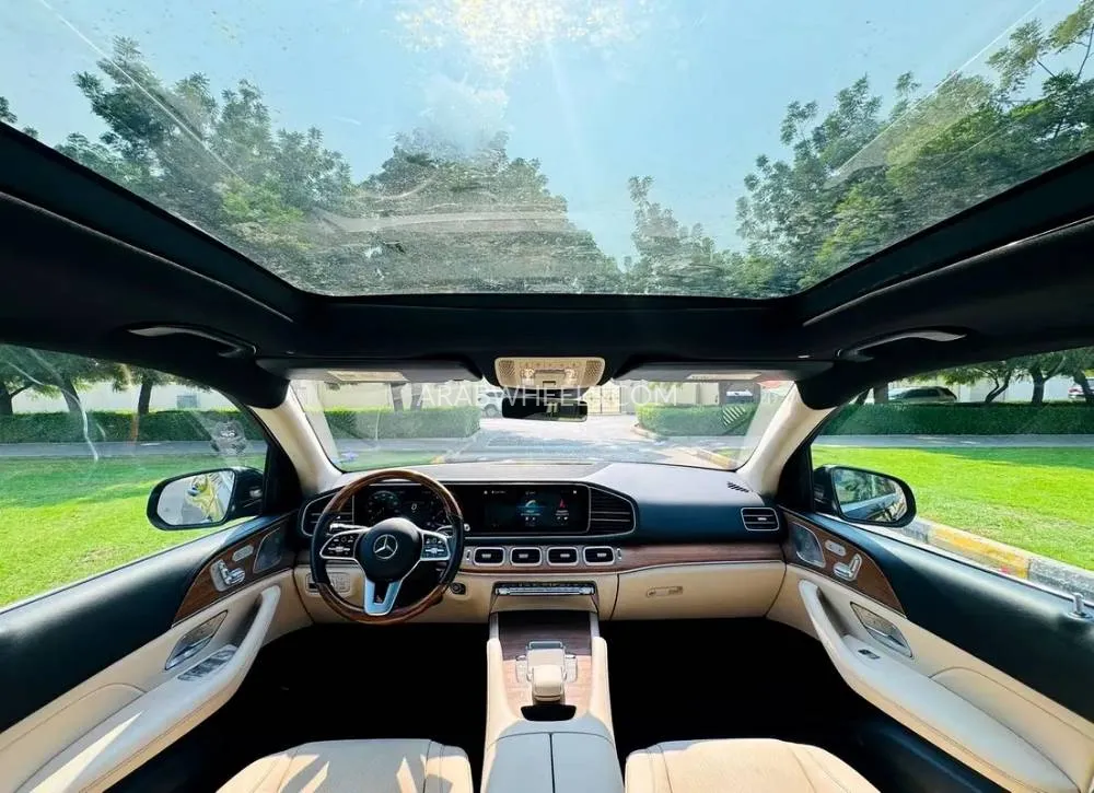 Mercedes Benz GLE Class 2022 for Sale in Sharjah Image-9