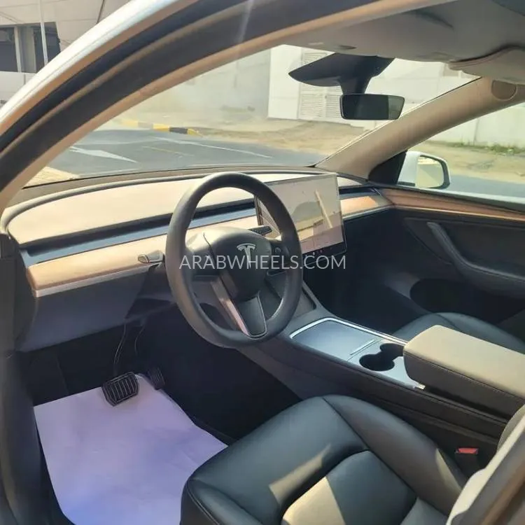 تسلا Y موديل  2023 for Sale in الشارقة Image-15