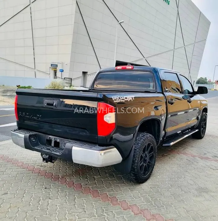 Toyota Tundra 2020 for Sale in Sharjah Image-4