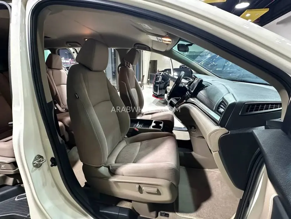 هوندا أوديسي 2019 for Sale in أبو ظبي Image-2