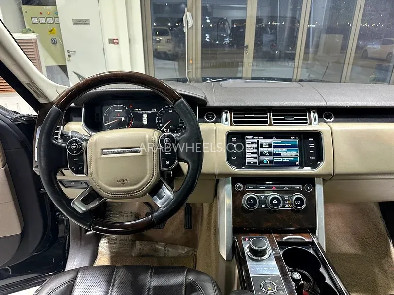 Land Rover Range Rover 2015 for Sale in Abu Dhabi Image-13