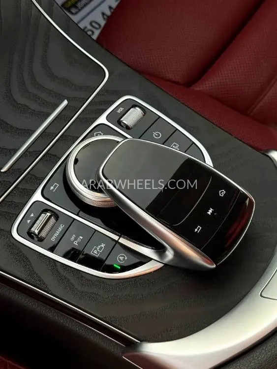مرسيدس بنز كلاس C 2019 for Sale in أبو ظبي Image-15