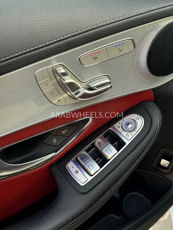 مرسيدس بنز كلاس C 2019 for Sale in أبو ظبي Image-18