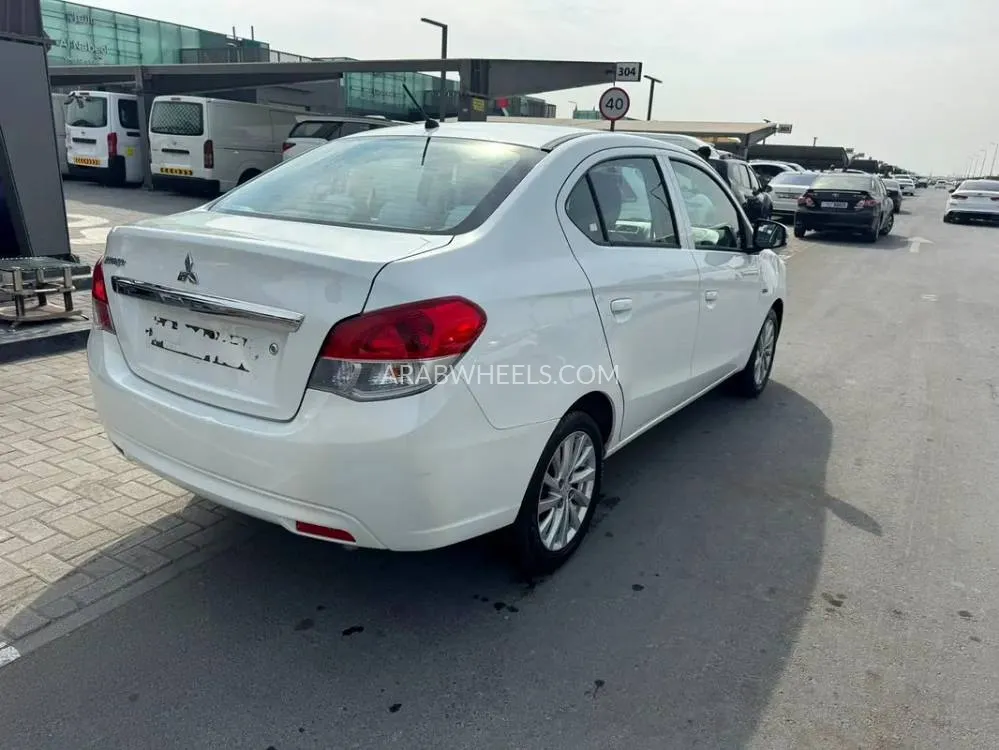 Mitsubishi Attrage 2019 for Sale in Sharjah Image-6