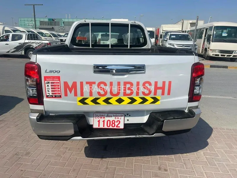 Mitsubishi L200 2019 for Sale in Sharjah Image-8