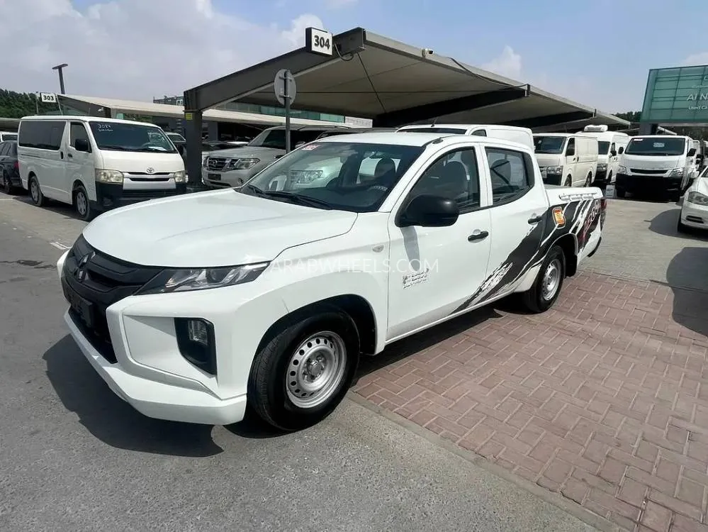 ميتسوبيشي L200 2021 for Sale in الشارقة Image-5