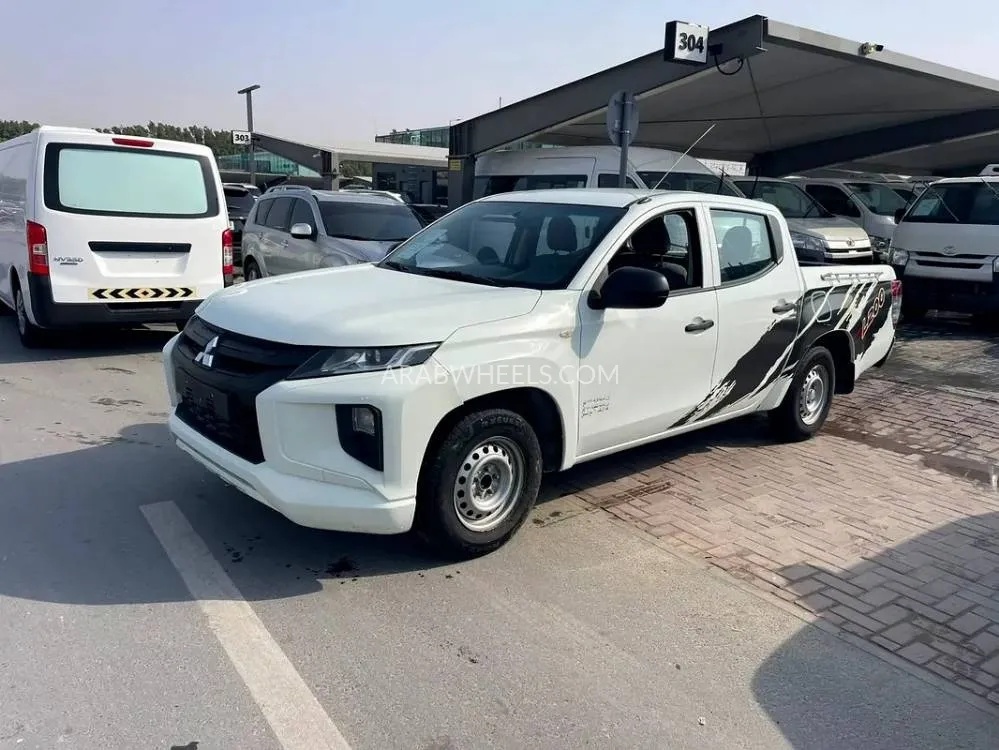 Mitsubishi L200 2021 for Sale in Sharjah Image-8