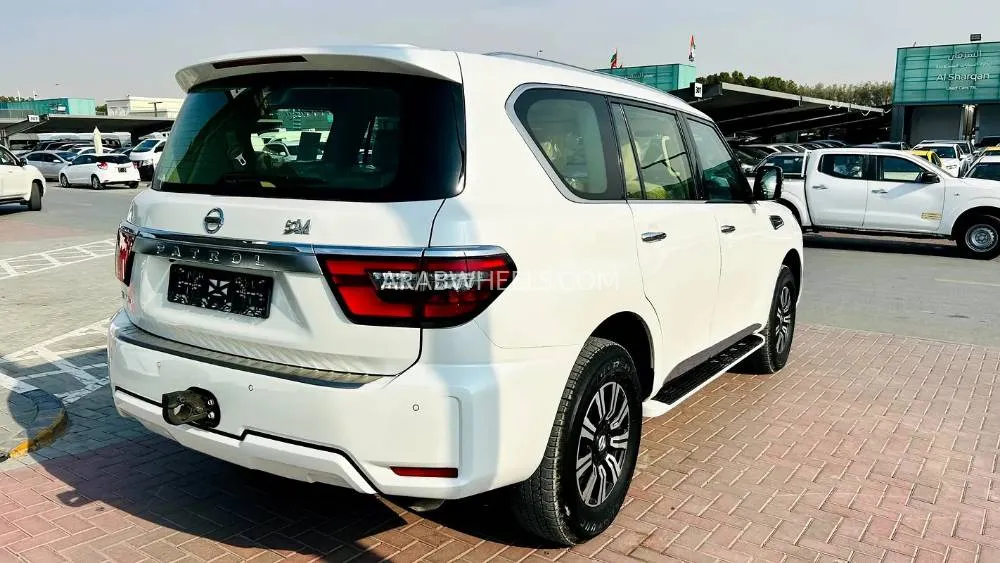 Nissan Patrol 2020 for Sale in Sharjah Image-4