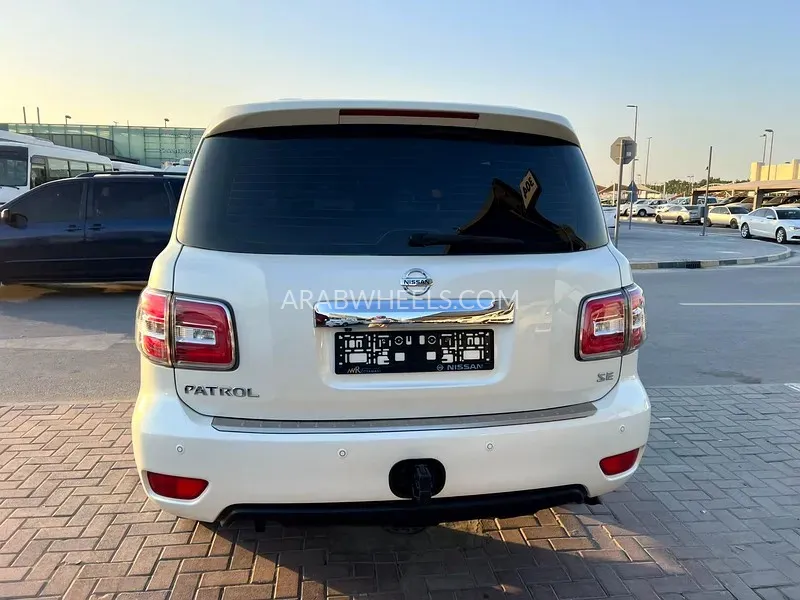 Nissan Patrol 2019 for Sale in Sharjah Image-4