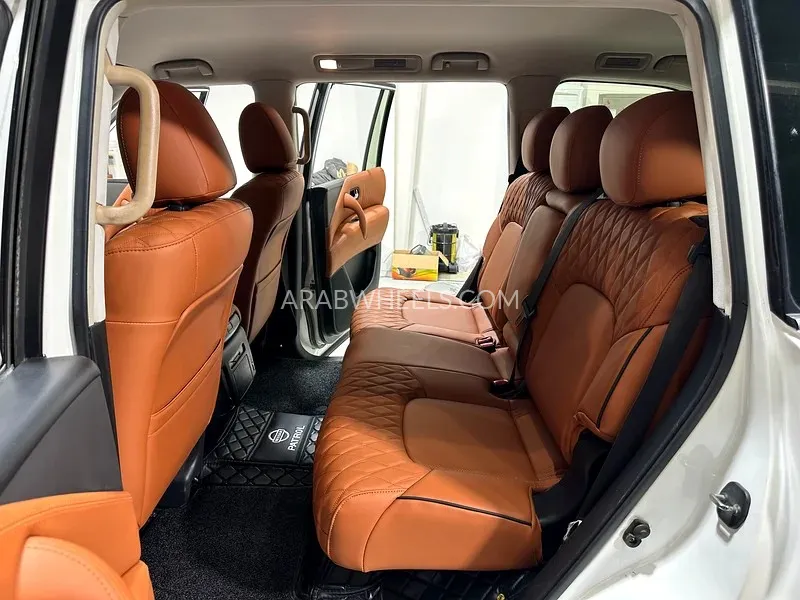 Nissan Patrol 2020 for Sale in Abu Dhabi Image-2