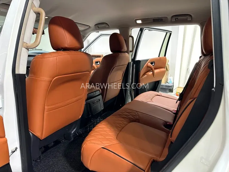 Nissan Patrol 2020 for Sale in Abu Dhabi Image-9