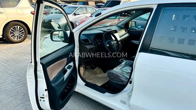 Toyota Avanza 2019 for Sale in Sharjah Image-2