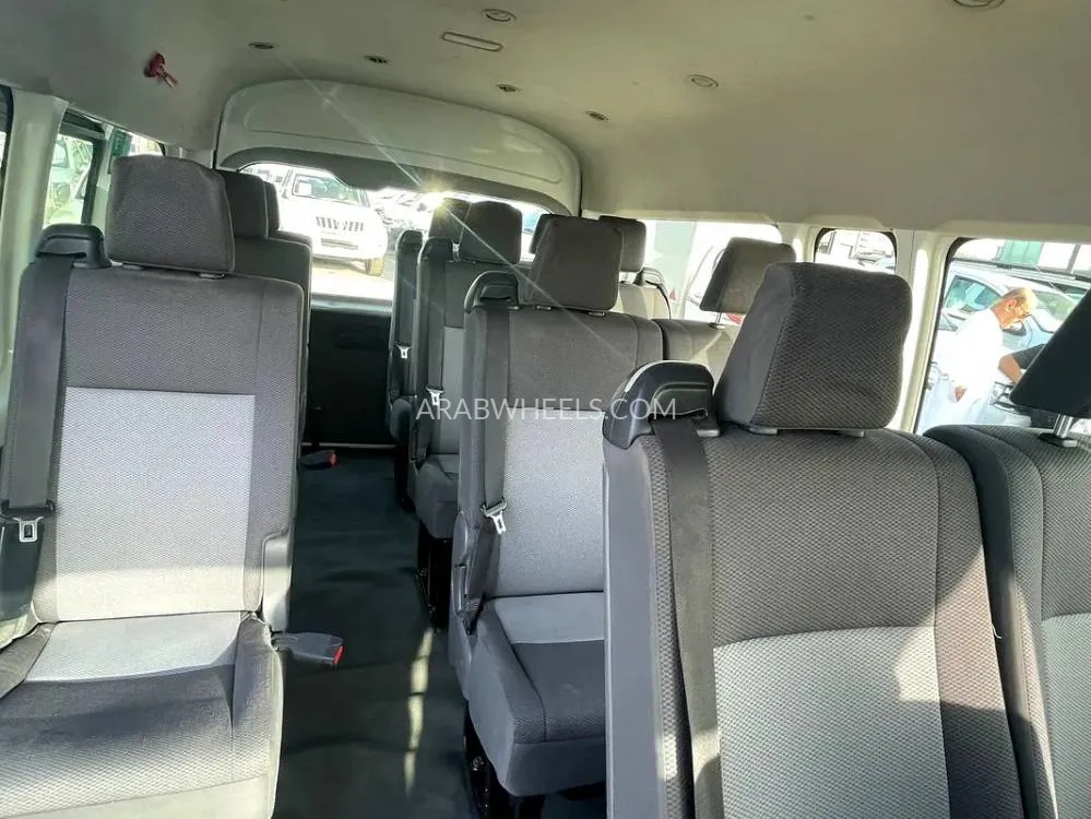 تويوتا هايس 2022 for Sale in الشارقة Image-10