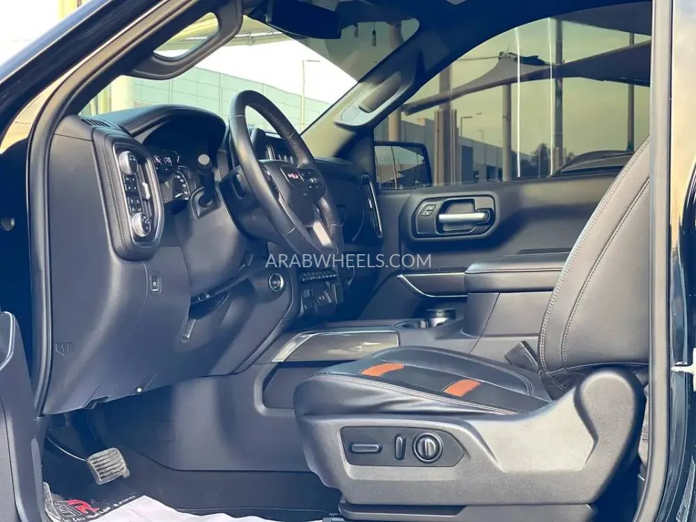 GMC Sierra 2020 for Sale in Sharjah Image-13