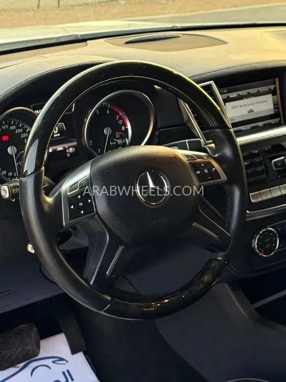 مرسيدس بنز GL الفئة 2014 for Sale in أبو ظبي Image-2