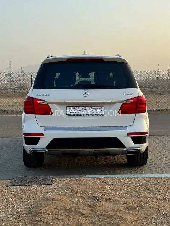 Mercedes Benz GL Class 2016 for Sale in Abu Dhabi Image-4