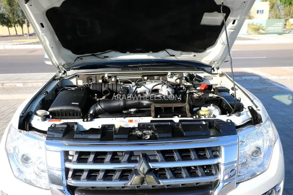 ميتسوبيشي باجيرو 2019 for Sale in أبو ظبي Image-15