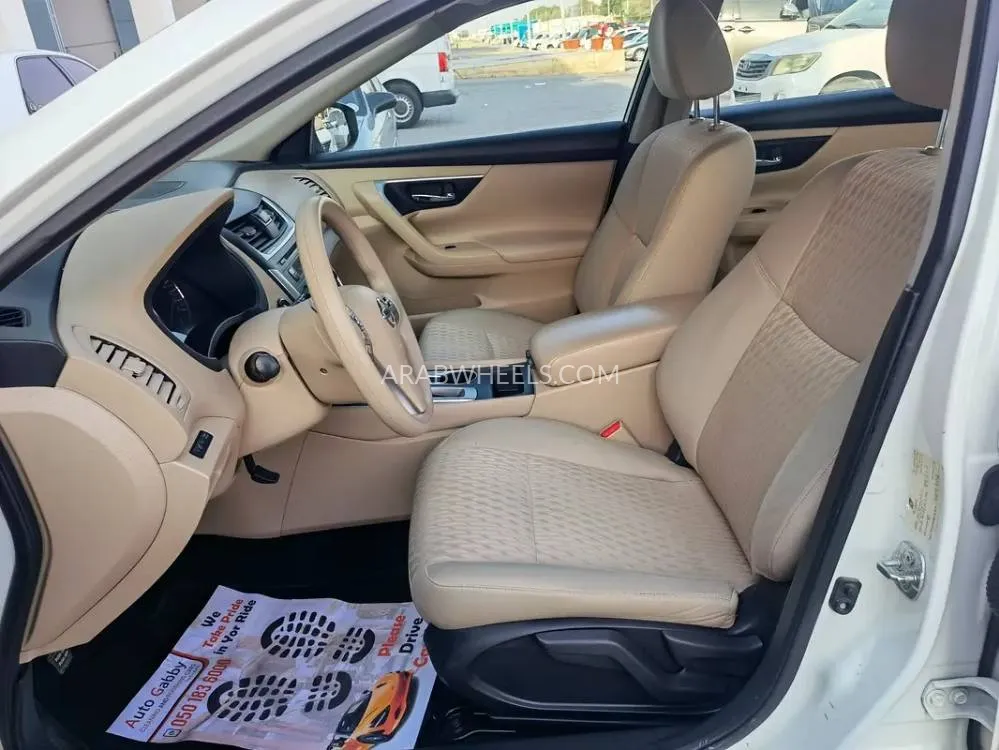 Nissan Altima 2018 for Sale in Abu Dhabi Image-9