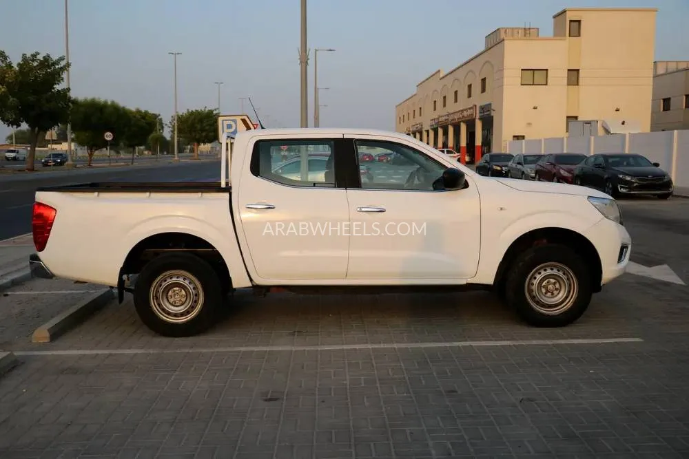 Nissan Navara 2022 for Sale in Abu Dhabi Image-14