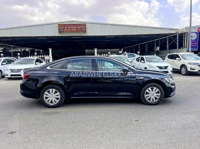 Renault Talisman 2017 for Sale in Ajman Image-5