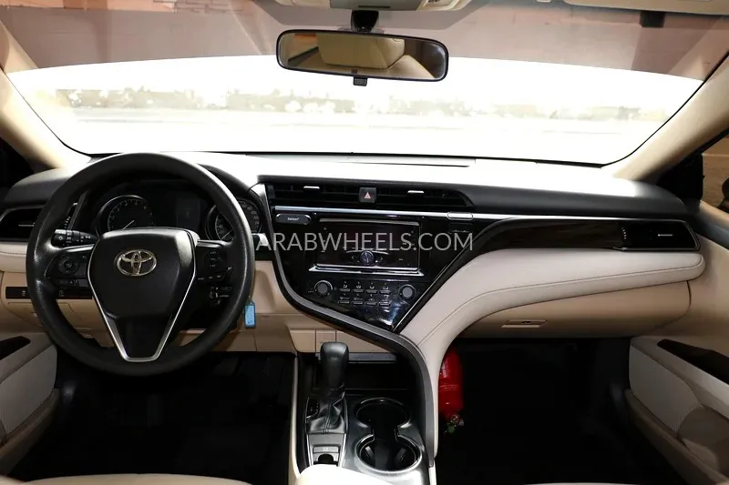 Toyota Camry 2019 for Sale in Abu Dhabi Image-3