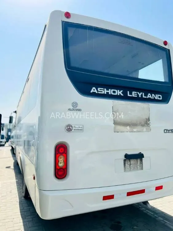 Ashok Leyland Oyster 2021 for Sale in Sharjah Image-2