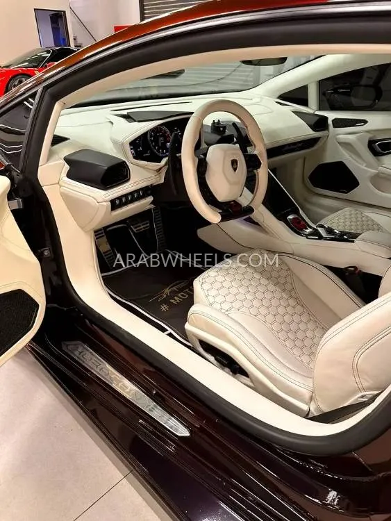 Lamborghini Huracan 2020 for Sale in Dubai Image-15