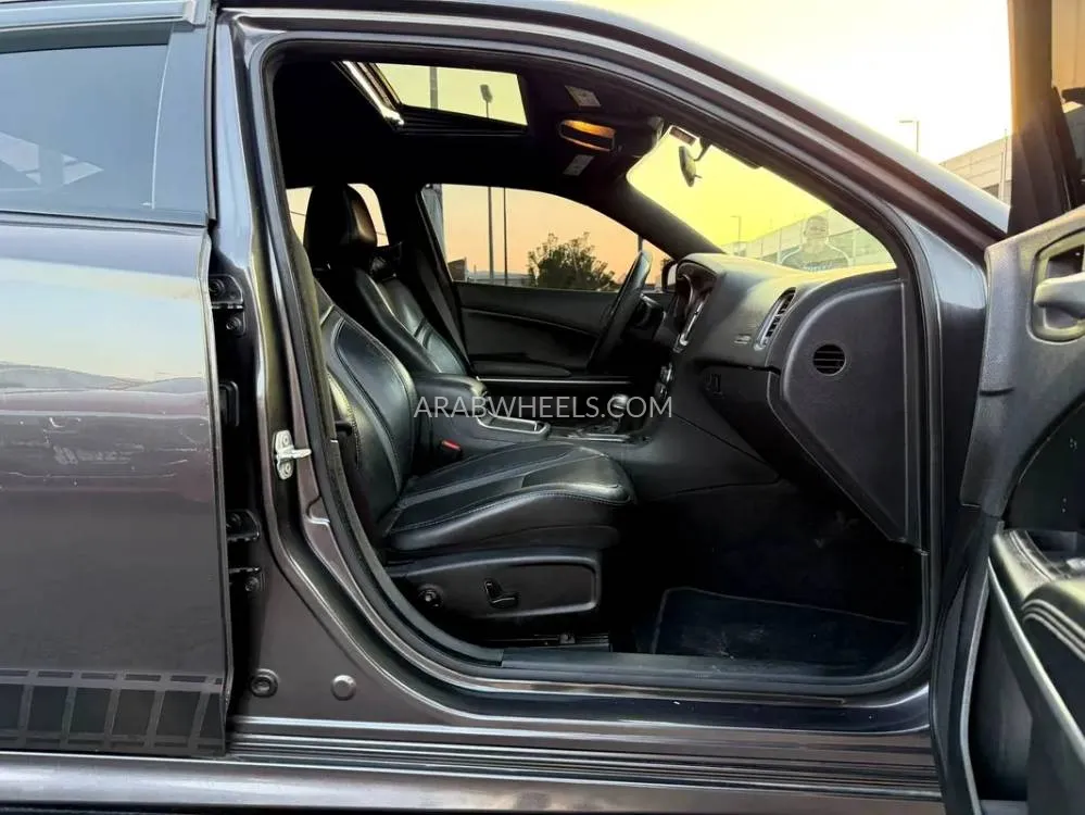 دودج تشارجر 2019 for Sale in الشارقة Image-4