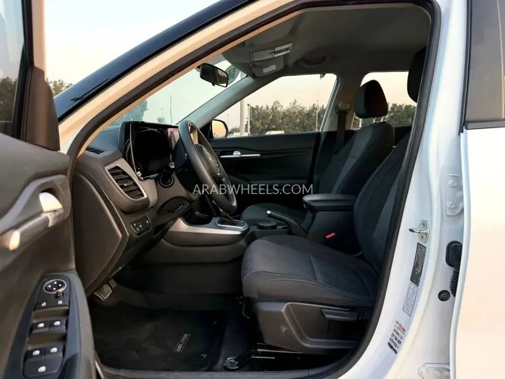 Kia Seltos 2023 for Sale in Sharjah Image-2