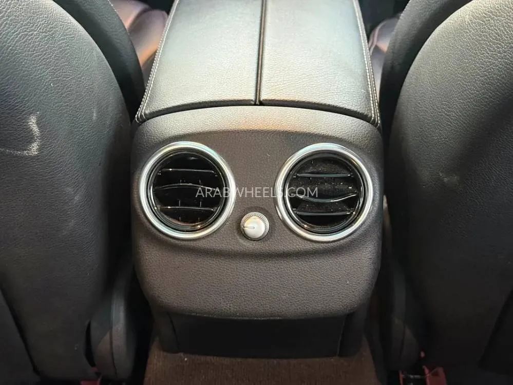 Mercedes Benz C Class 2015 for Sale in Sharjah Image-2