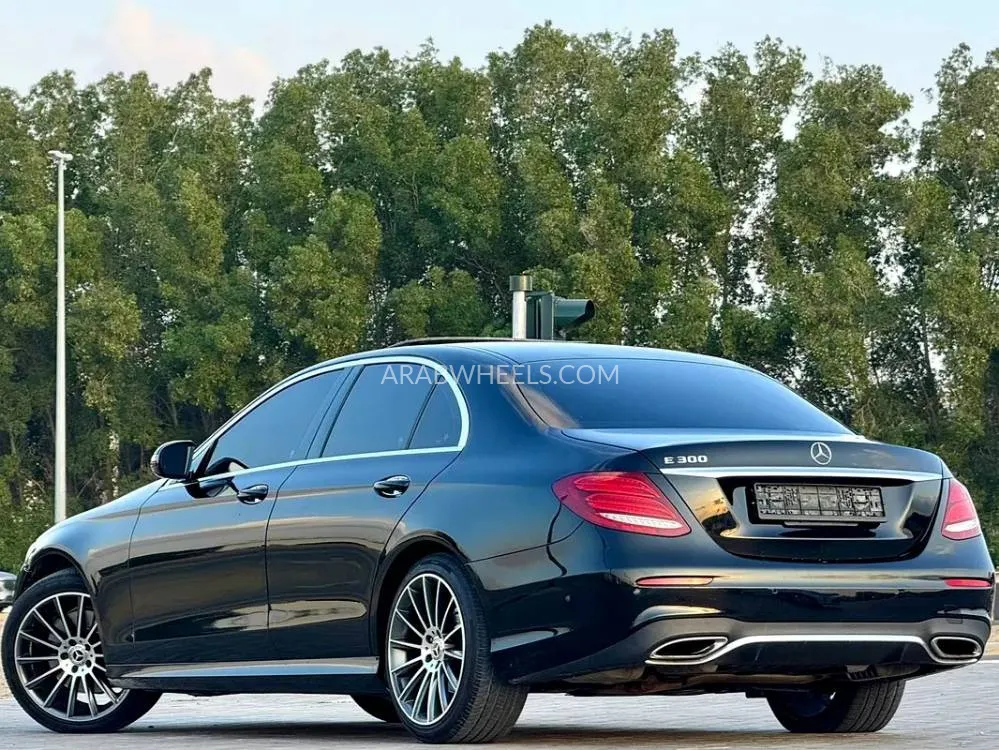Mercedes Benz E Class 2018 for Sale in Sharjah Image-4