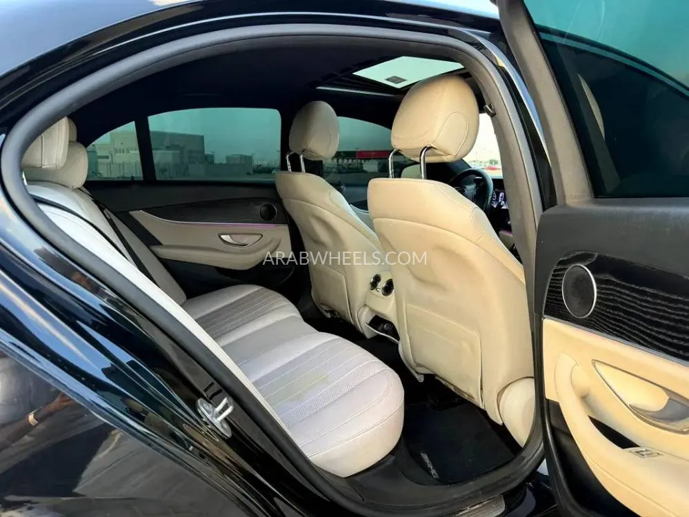 Mercedes Benz E Class 2018 for Sale in Sharjah Image-12