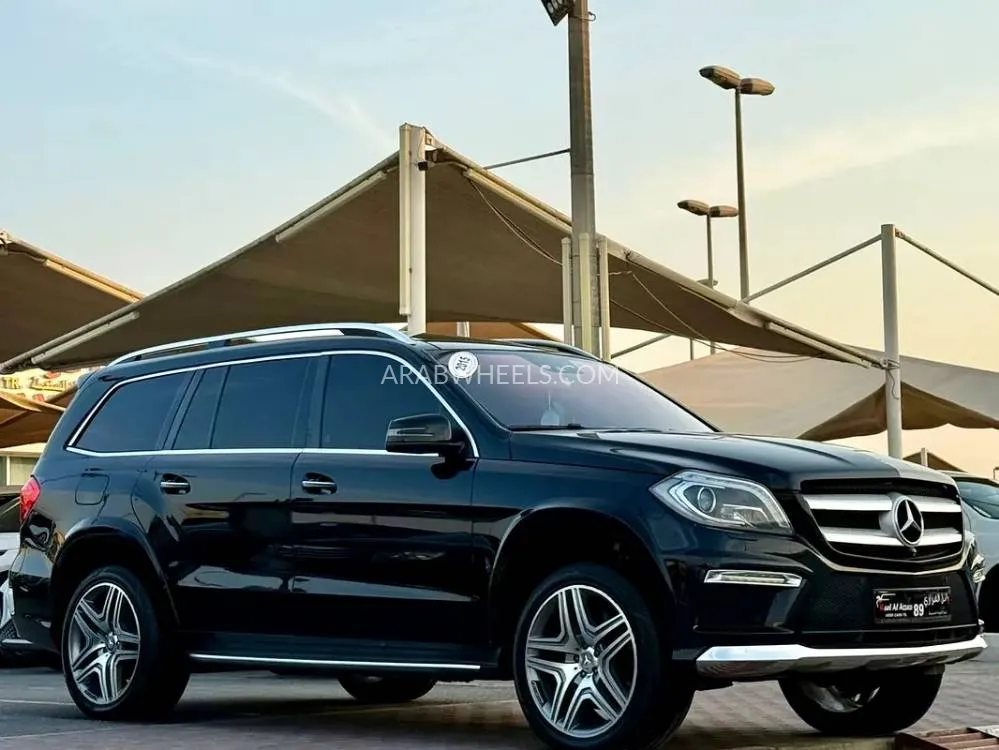 Mercedes Benz GL Class 2015 for Sale in Sharjah Image-16
