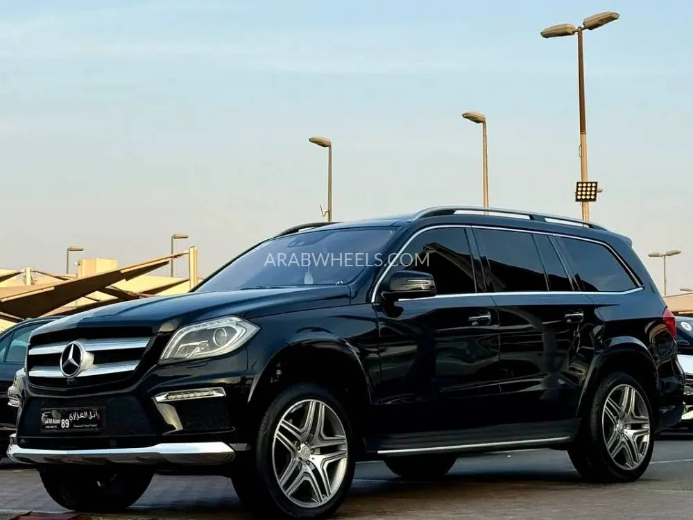 Mercedes Benz GL Class 2015 for Sale in Sharjah Image-17